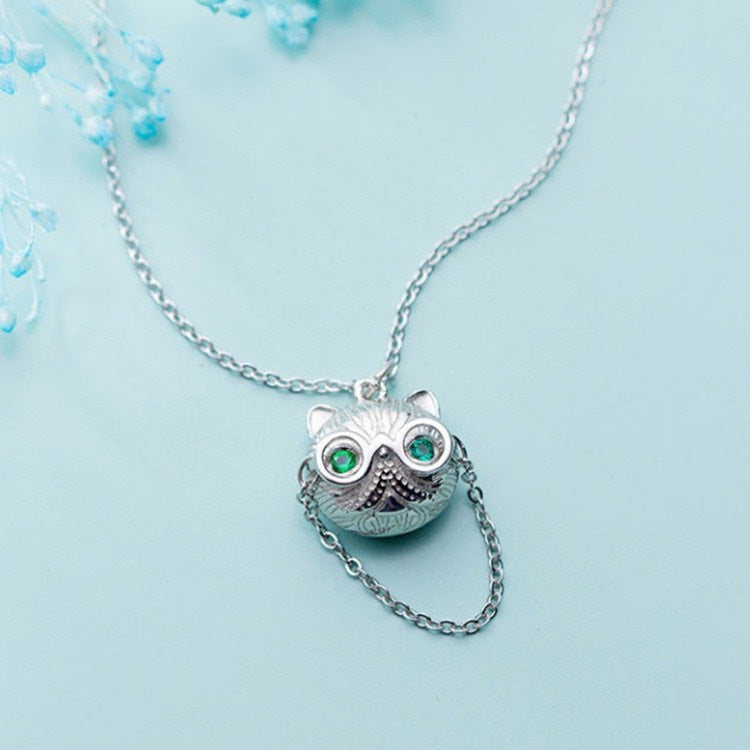 cat pendant necklace